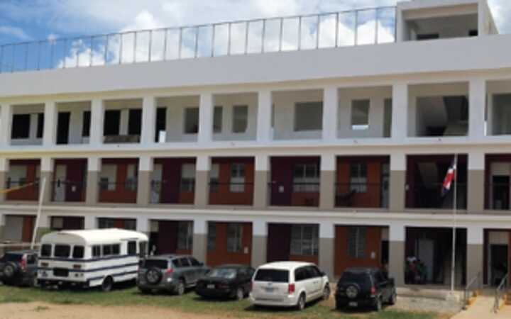 Santo Domingo East School 