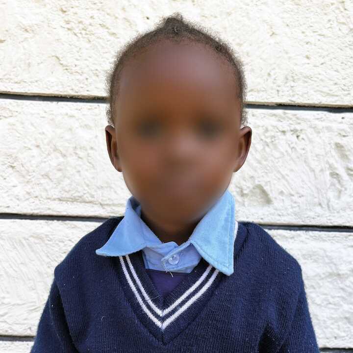 Sponsor Candace through school in the quarry region of Karundas, Kenya